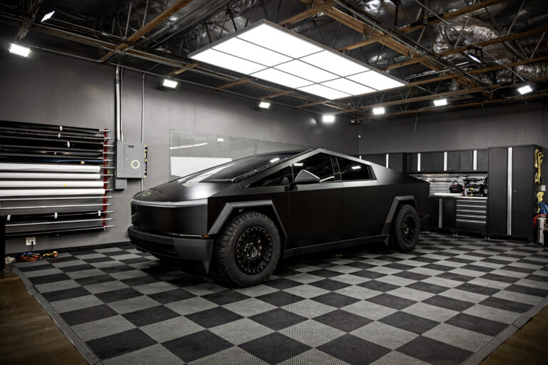 Tesla Cybertruck Matte Black